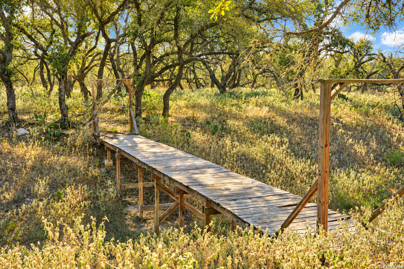000 County Road 777 Devine TX 78016