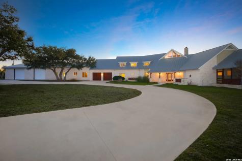 1141 Currie Road Wimberley TX 78676