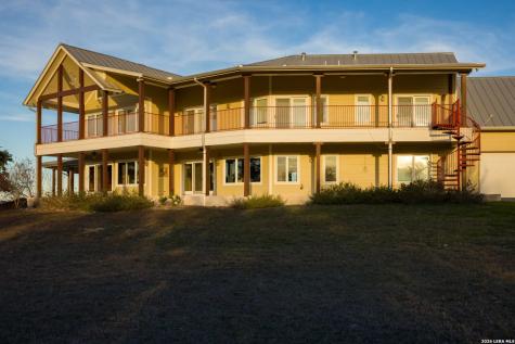 1141 Currie Road Wimberley TX 78676