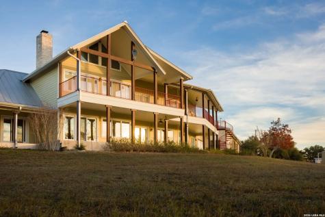 1141 Currie Road Wimberley TX 78676
