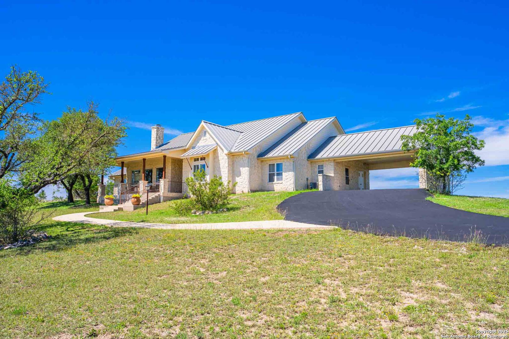 211 Mill Dam Road Comfort TX 78013