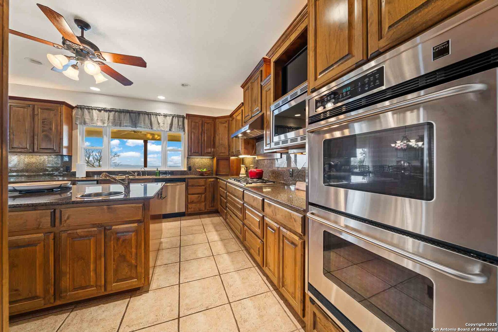 211 Mill Dam Road Comfort TX 78013