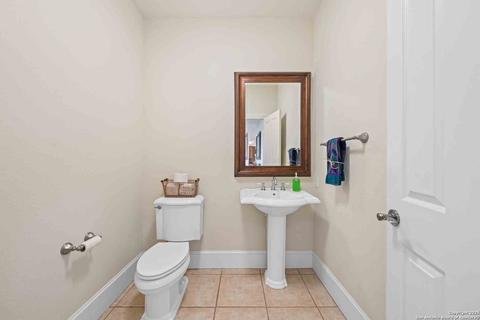 211 Mill Dam Road Comfort TX 78013