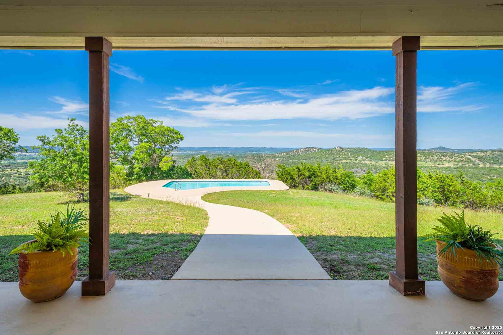 211 Mill Dam Road Comfort TX 78013