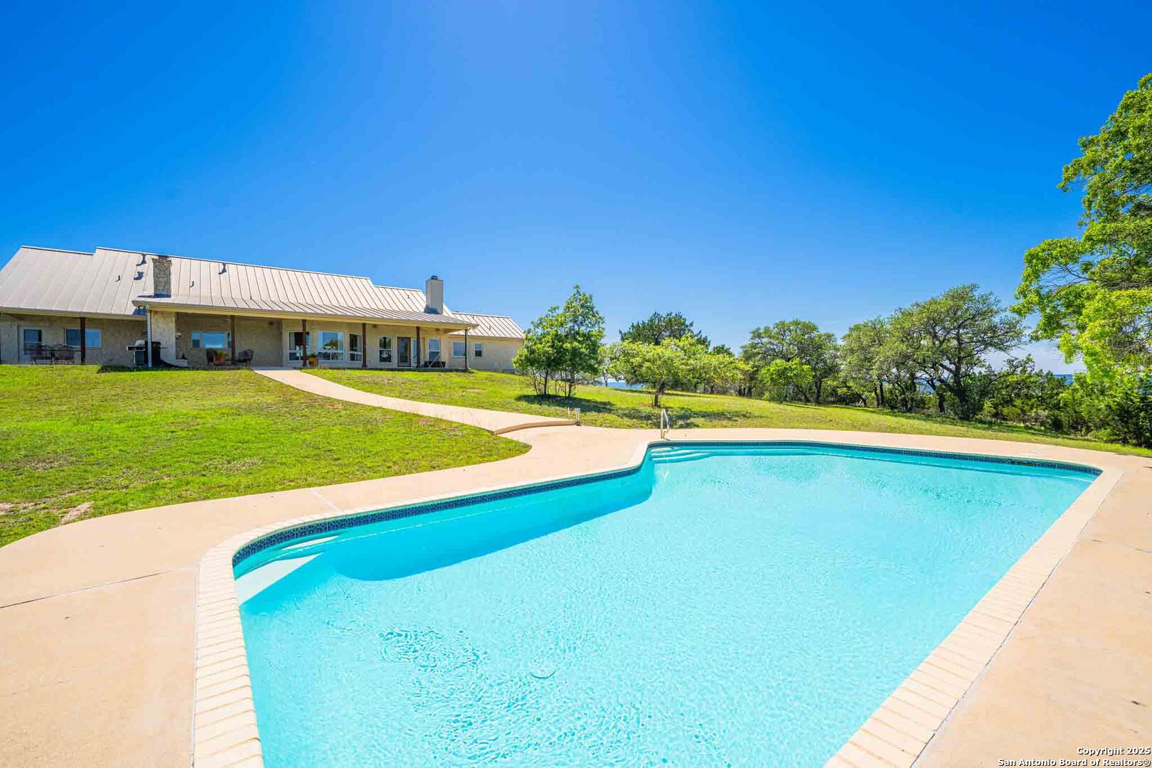 211 Mill Dam Road Comfort TX 78013