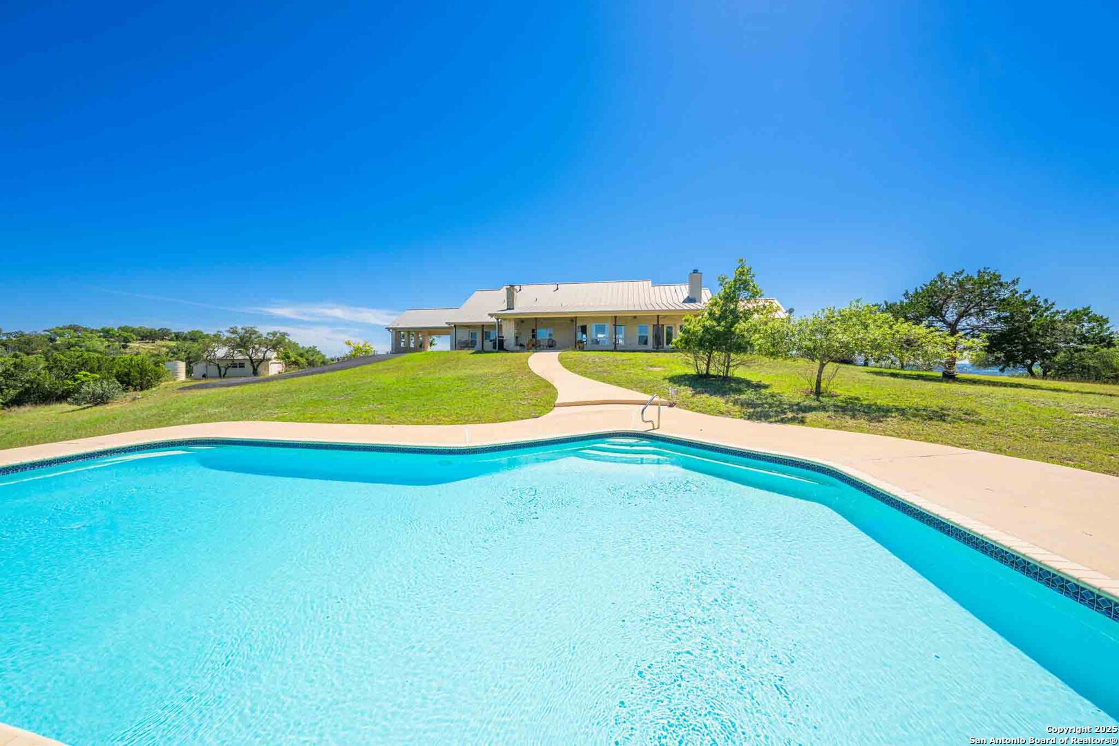 211 Mill Dam Road Comfort TX 78013