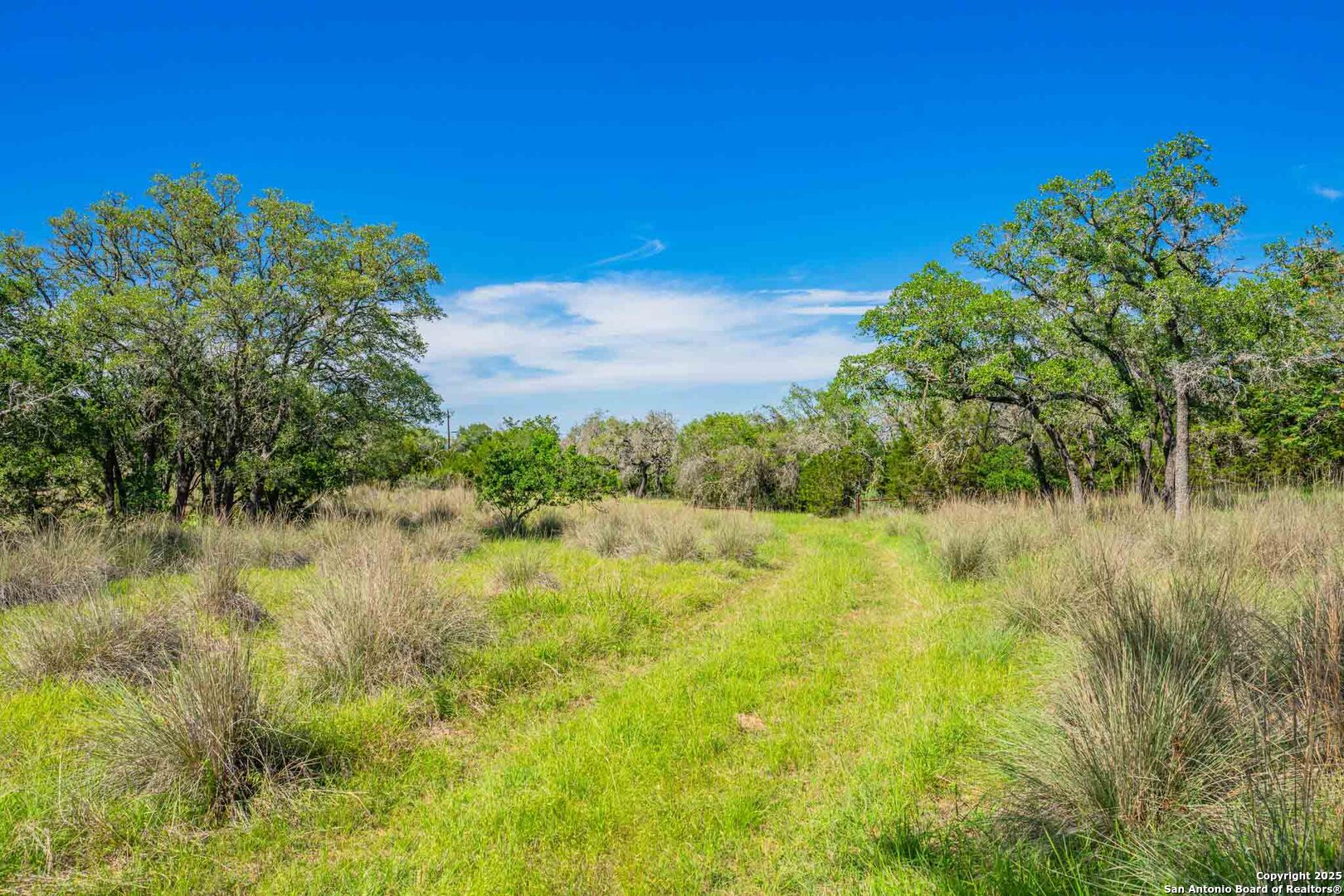 211 Mill Dam Road Comfort TX 78013