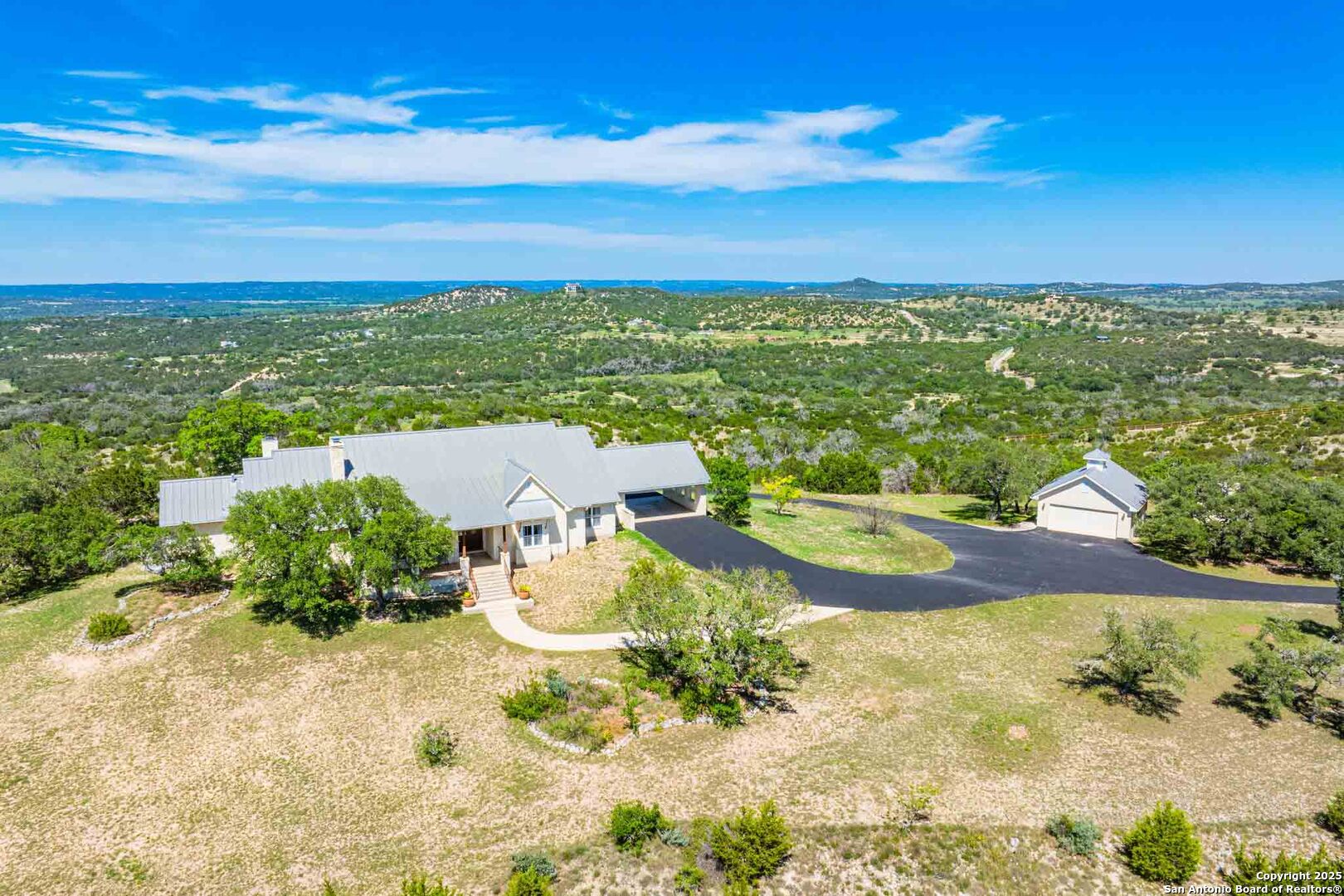 211 Mill Dam Road Comfort TX 78013