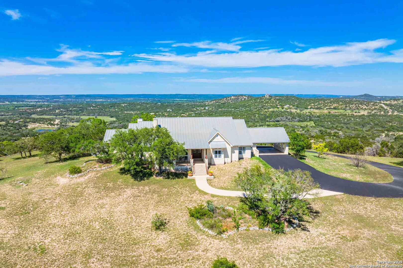 211 Mill Dam Road Comfort TX 78013