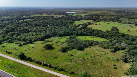 Tract 1 9 +/- Acres County Road 426 Gonzales TX 78629