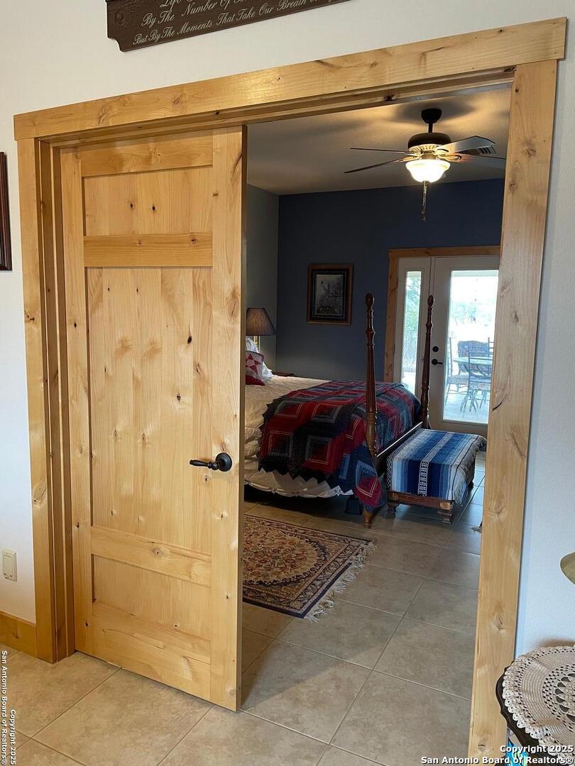 2154 Aviation Loop Fredericksburg TX 78624