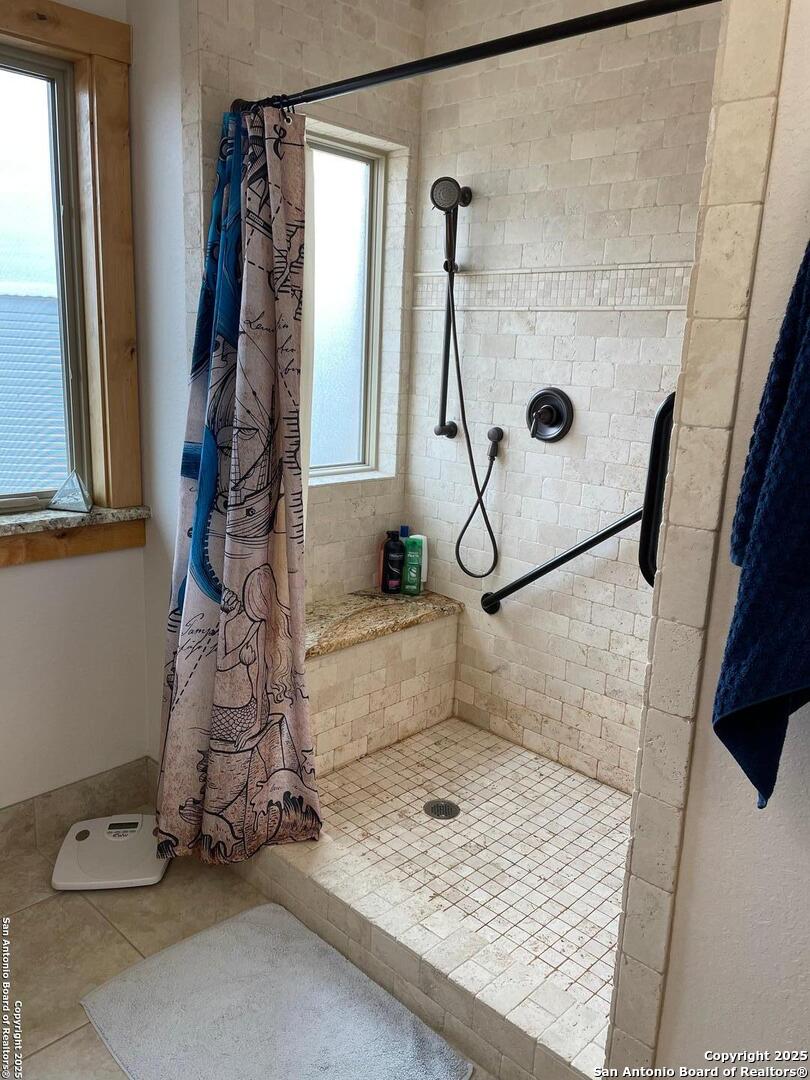 2154 Aviation Loop Fredericksburg TX 78624