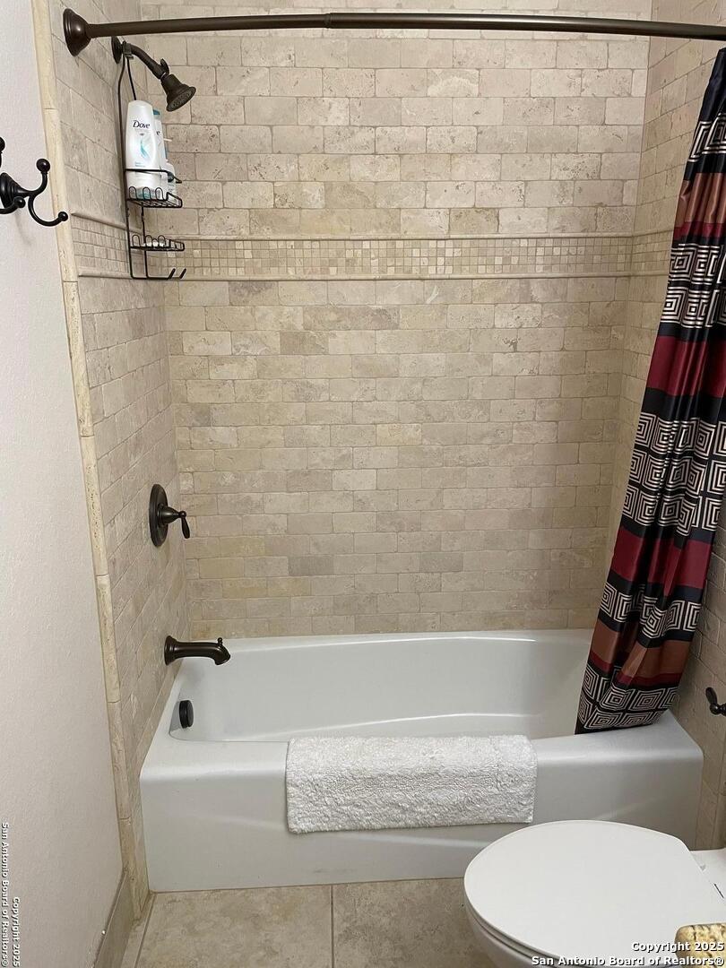 2154 Aviation Loop Fredericksburg TX 78624