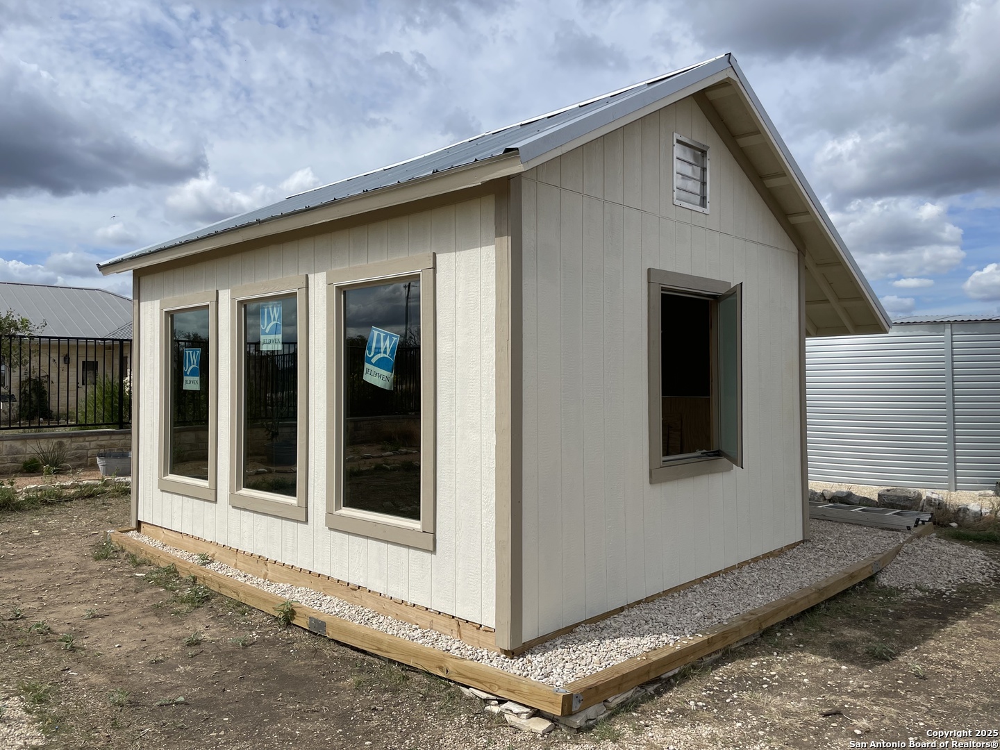 2154 Aviation Loop Fredericksburg TX 78624