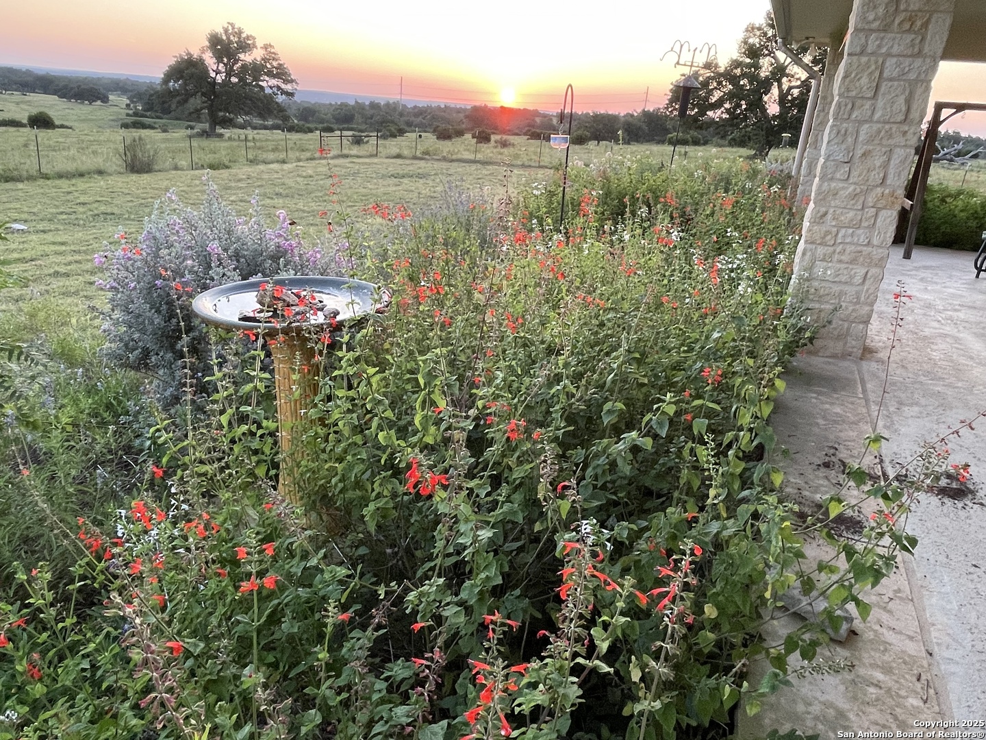 2154 Aviation Loop Fredericksburg TX 78624