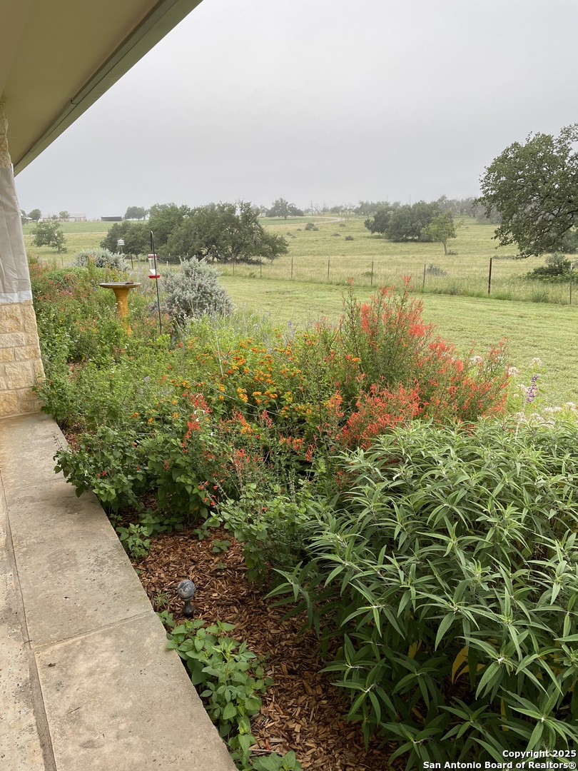 2154 Aviation Loop Fredericksburg TX 78624