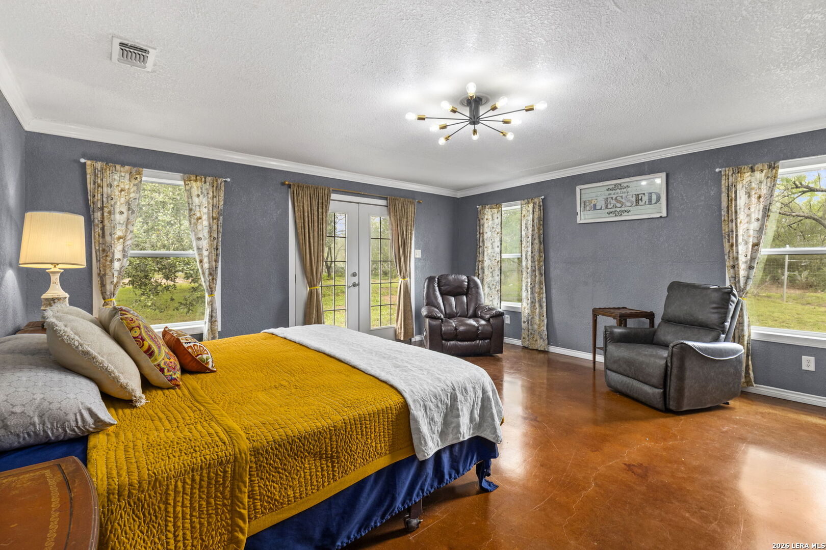 445 Tomblin Road Bigfoot TX 78005