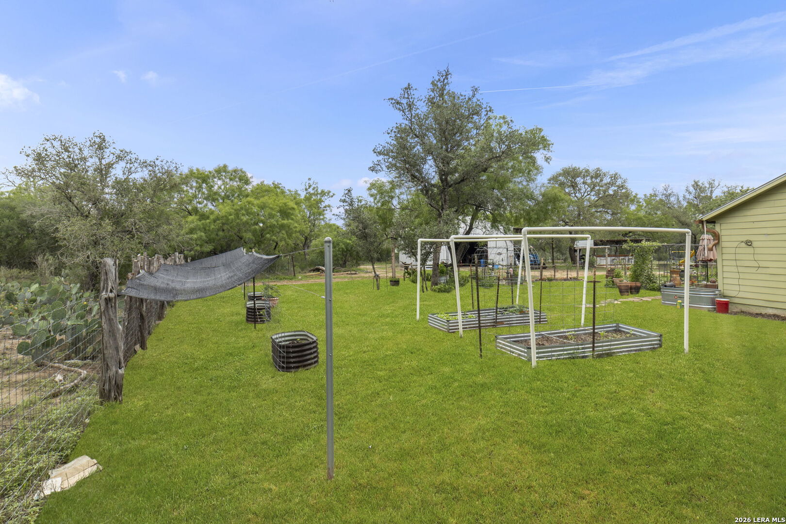 445 Tomblin Road Bigfoot TX 78005