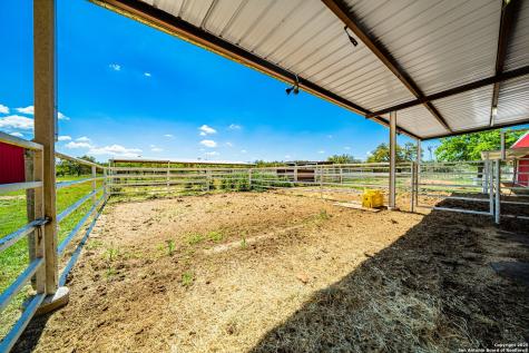1379 Baker-rogers Road Harper TX 78631