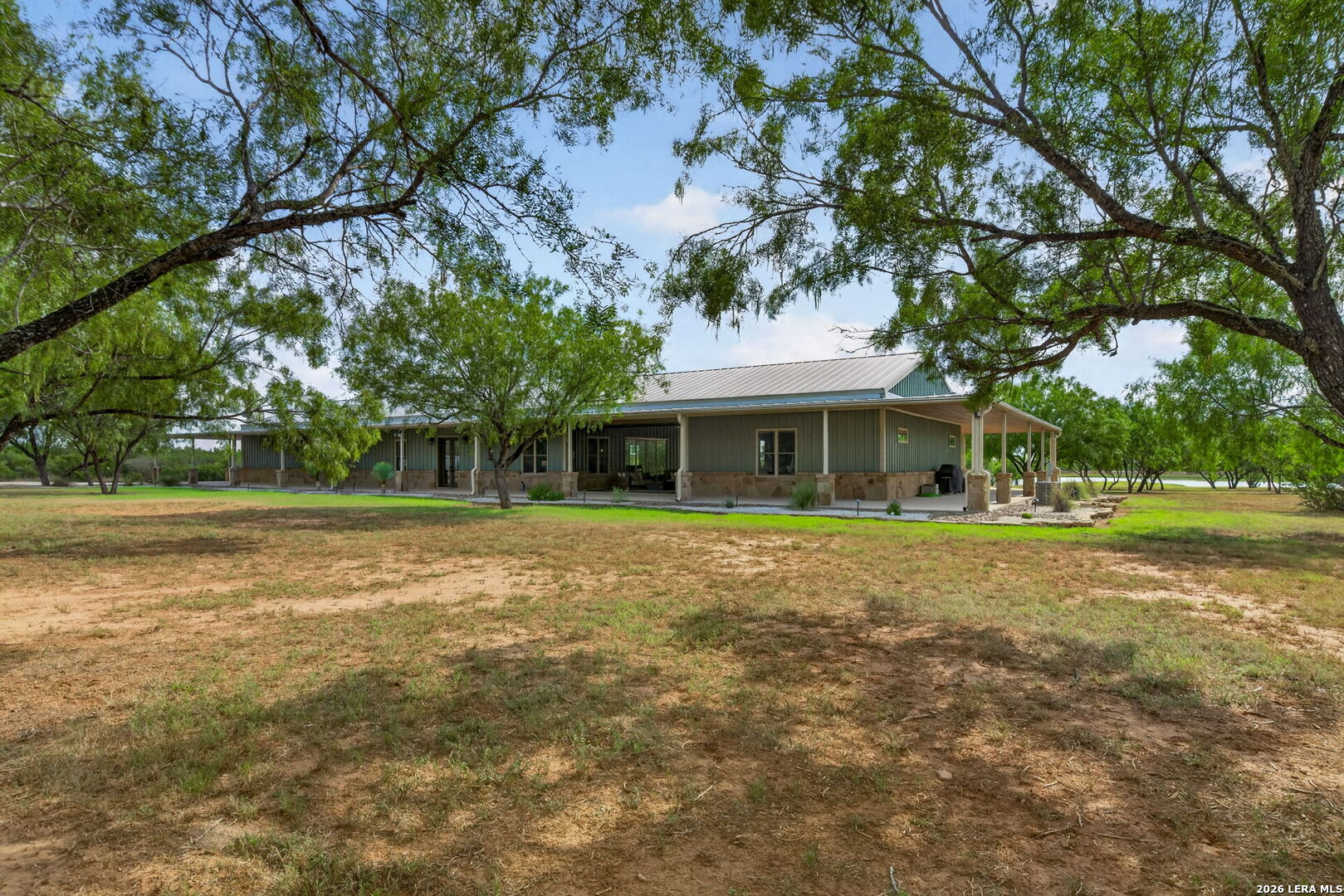 510 County Road 336 Charlotte TX 78011