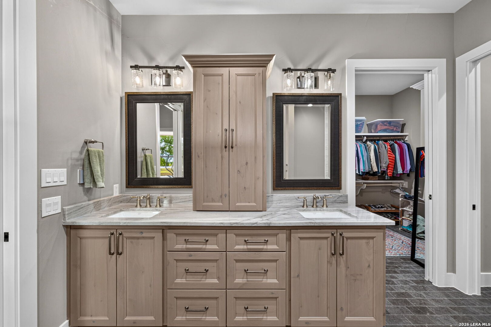 510 County Road 336 Charlotte TX 78011