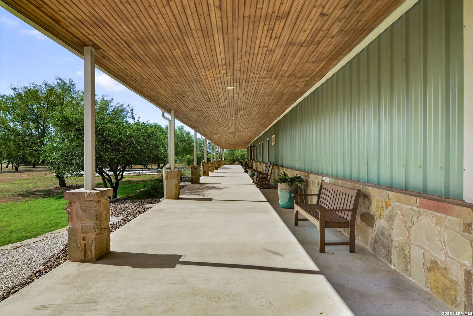 510 County Road 336 Charlotte TX 78011