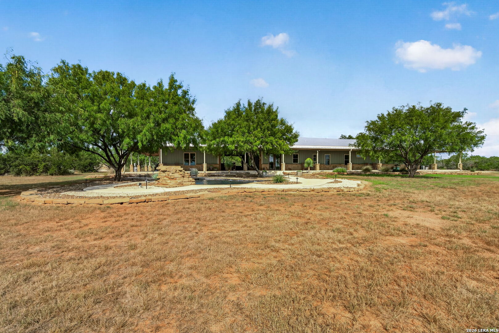 510 County Road 336 Charlotte TX 78011