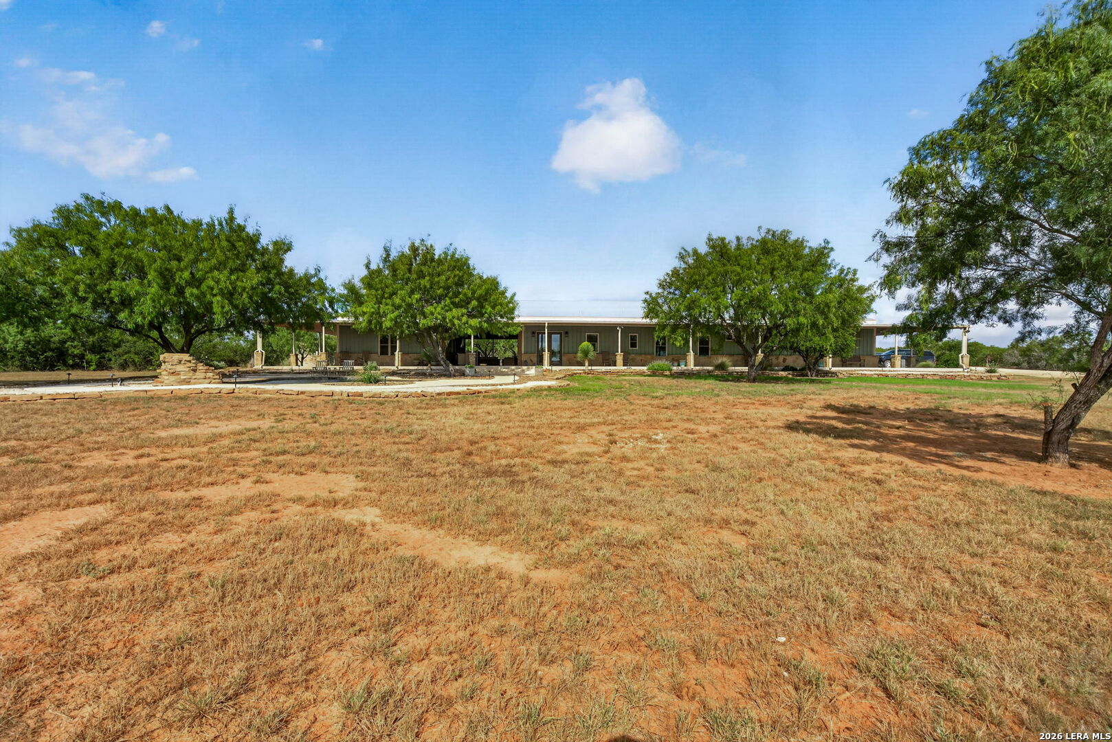 510 County Road 336 Charlotte TX 78011