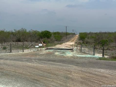 306 Cr 305 Tilden TX 78072