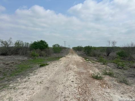 306 Cr 305 Tilden TX 78072