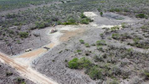306 Cr 305 Tilden TX 78072