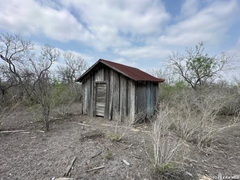 306 Cr 305 Tilden TX 78072