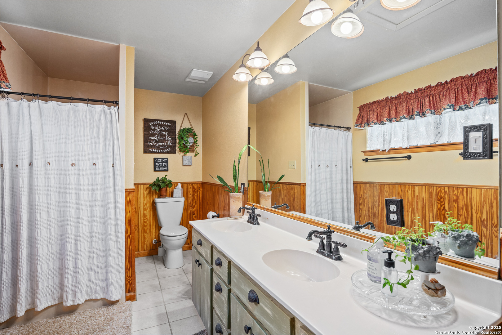 475 Stoney Hill Pipe Creek TX 78063