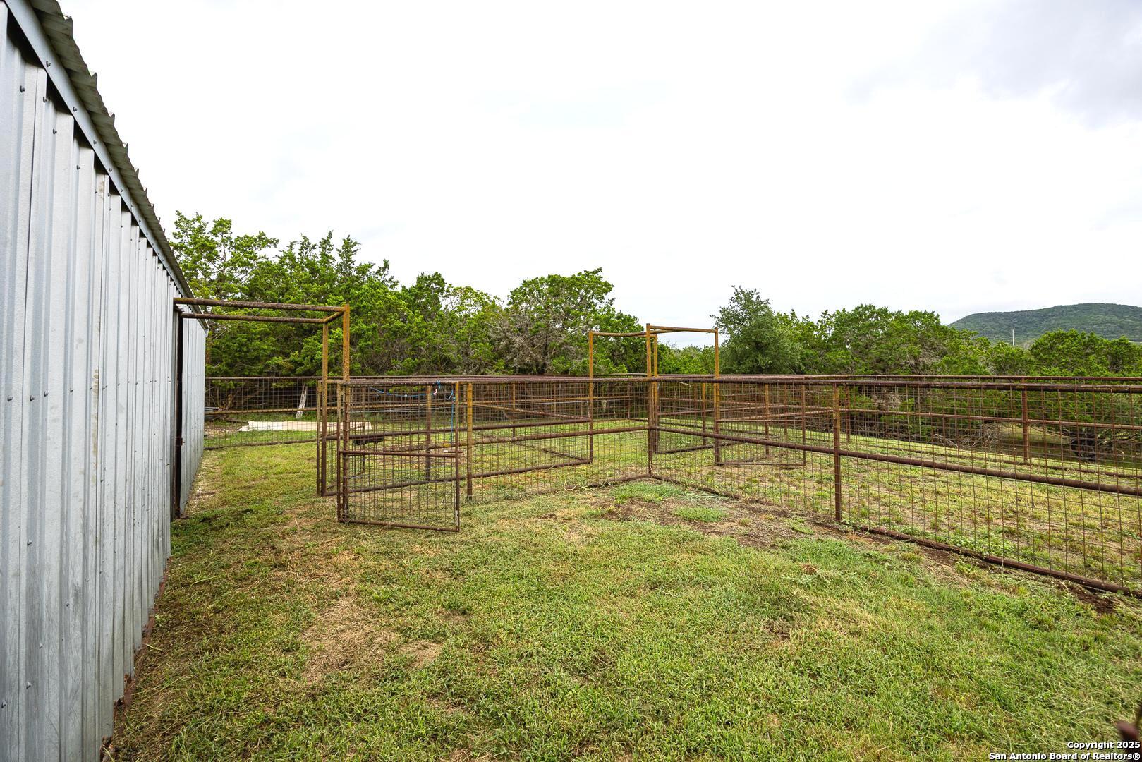 475 Stoney Hill Pipe Creek TX 78063