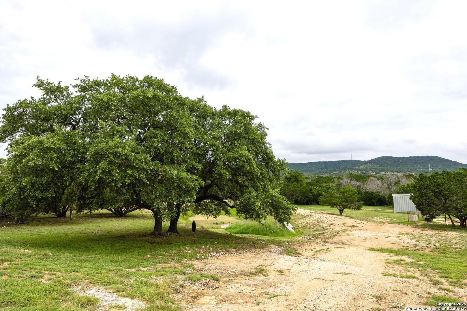 475 Stoney Hill Pipe Creek TX 78063