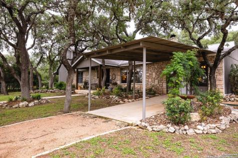 475 Stoney Hill Pipe Creek TX 78063