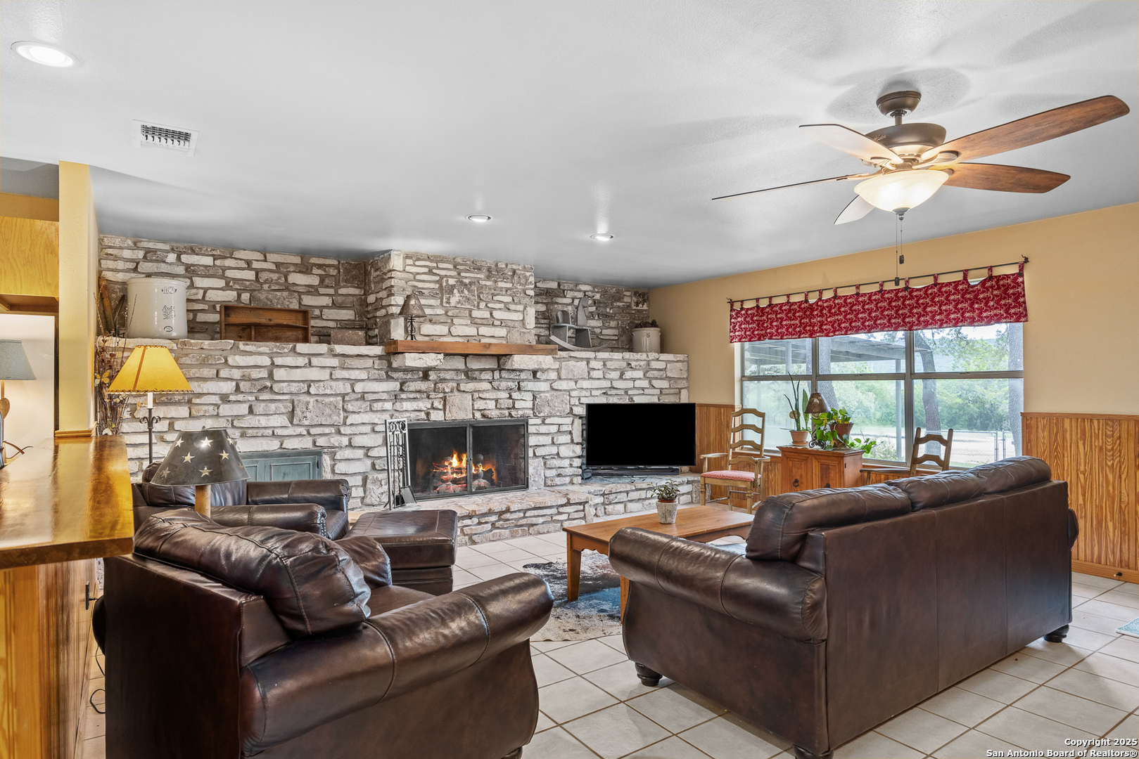 475 Stoney Hill Pipe Creek TX 78063