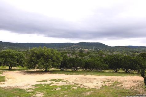475 Stoney Hill Pipe Creek TX 78063