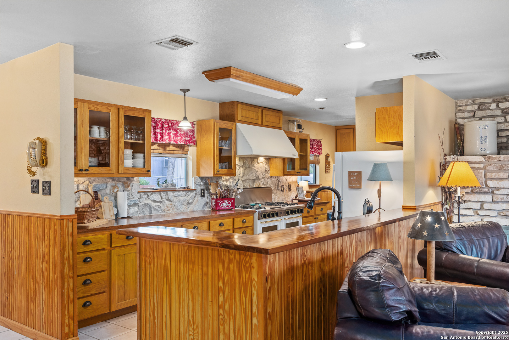 475 Stoney Hill Pipe Creek TX 78063