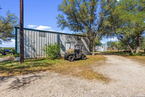 2632 Slickfield Road York Town TX 78164
