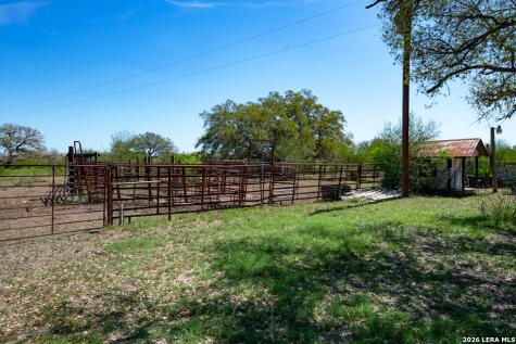 2632 Slickfield Road York Town TX 78164