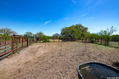 2632 Slickfield Road York Town TX 78164