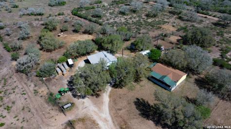 2632 Slickfield Road York Town TX 78164