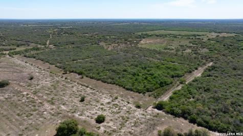 2632 Slickfield Road York Town TX 78164
