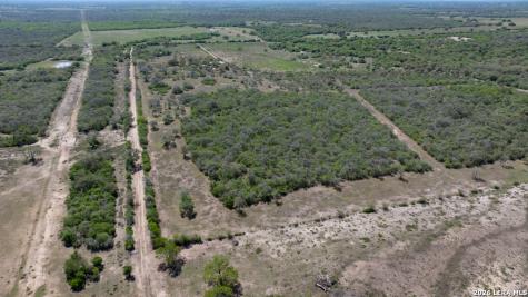 2632 Slickfield Road York Town TX 78164