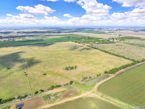 Fm 1347 Cr 463 Stockdale TX 78160