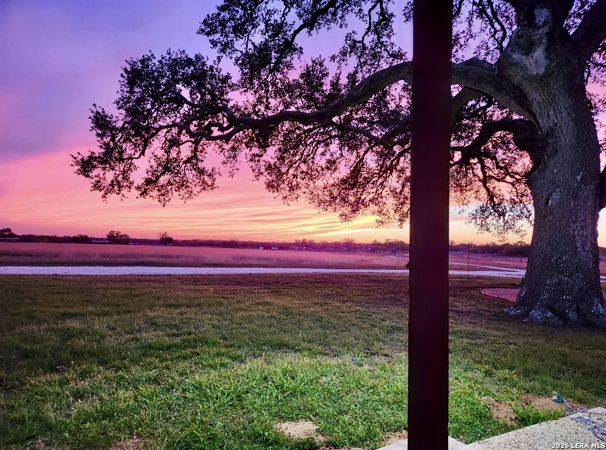 1725 Fm 2504 Poteet TX 78065