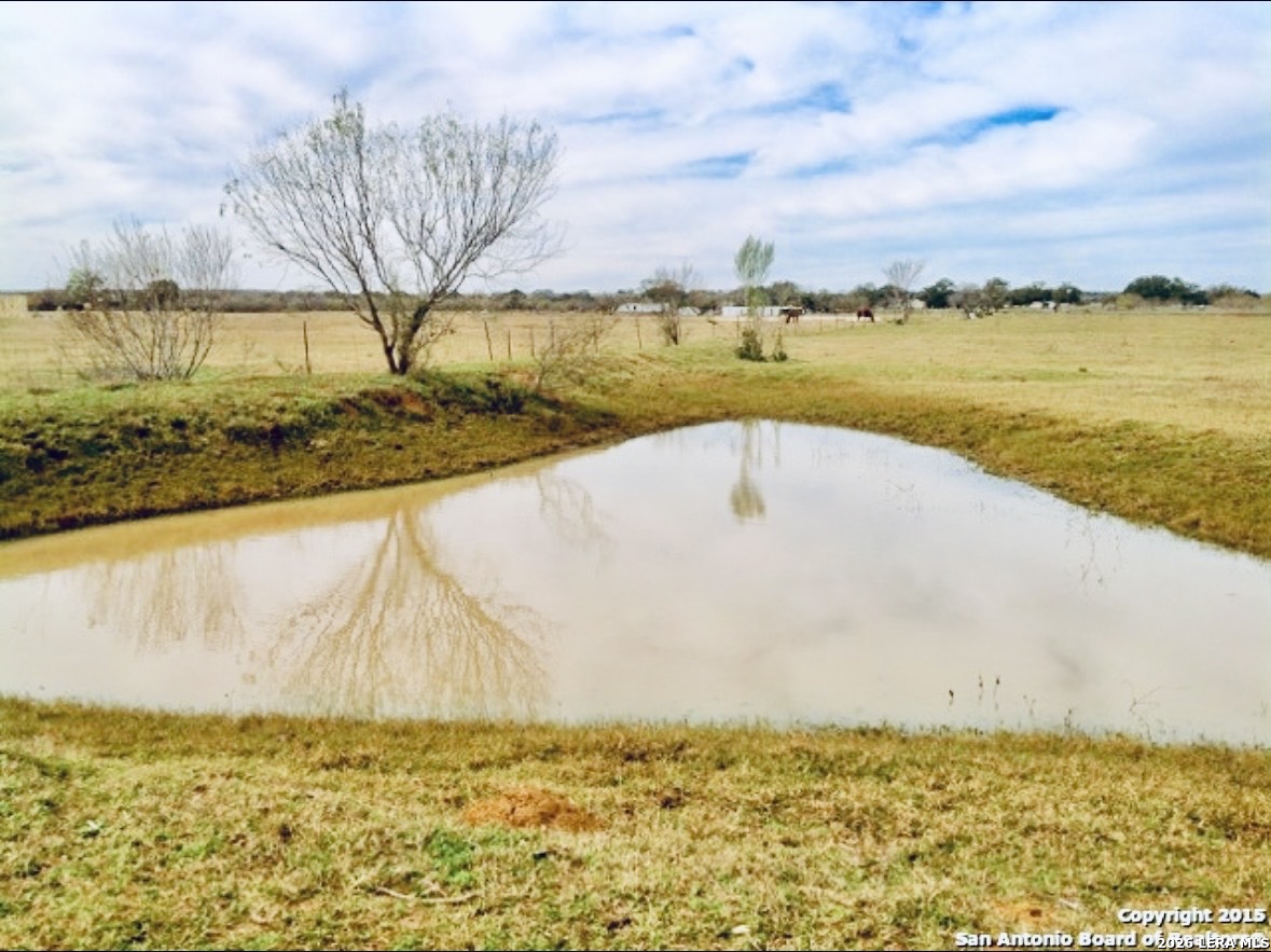 1725 Fm 2504 Poteet TX 78065