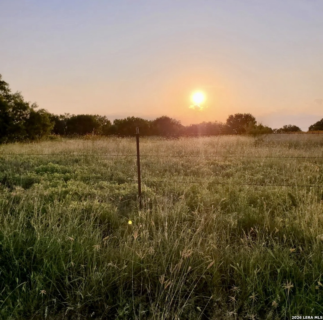 1725 Fm 2504 Poteet TX 78065