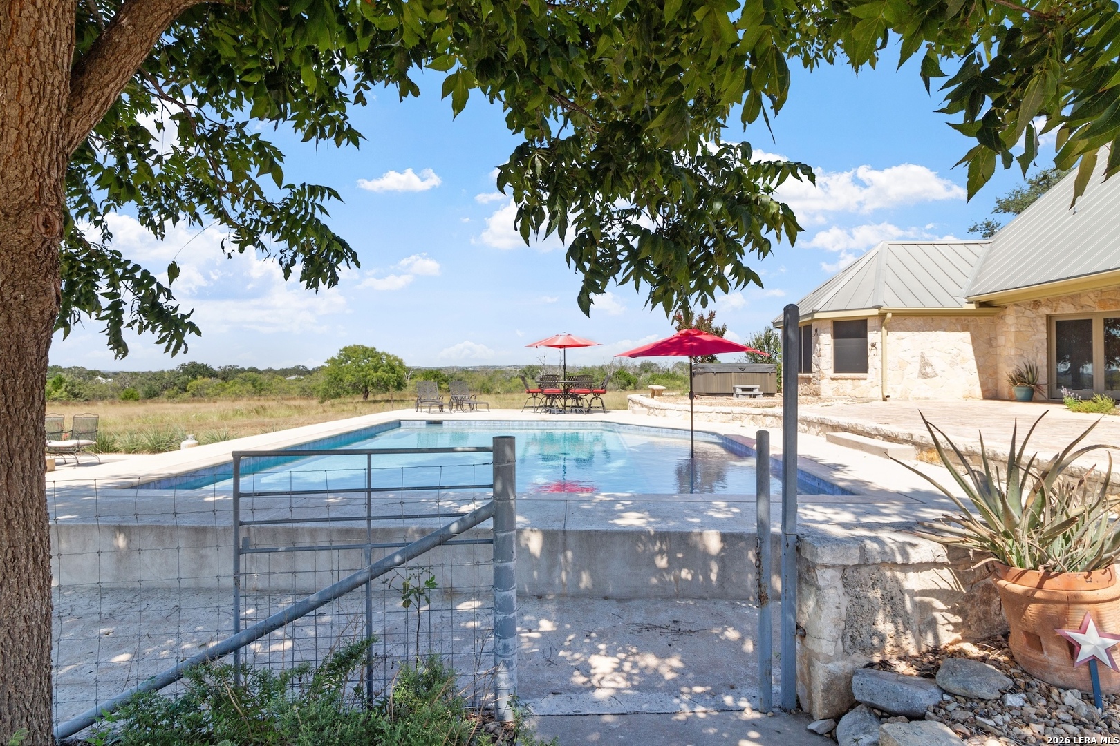 647 Funf Kinder Road Fredericksburg TX 78624